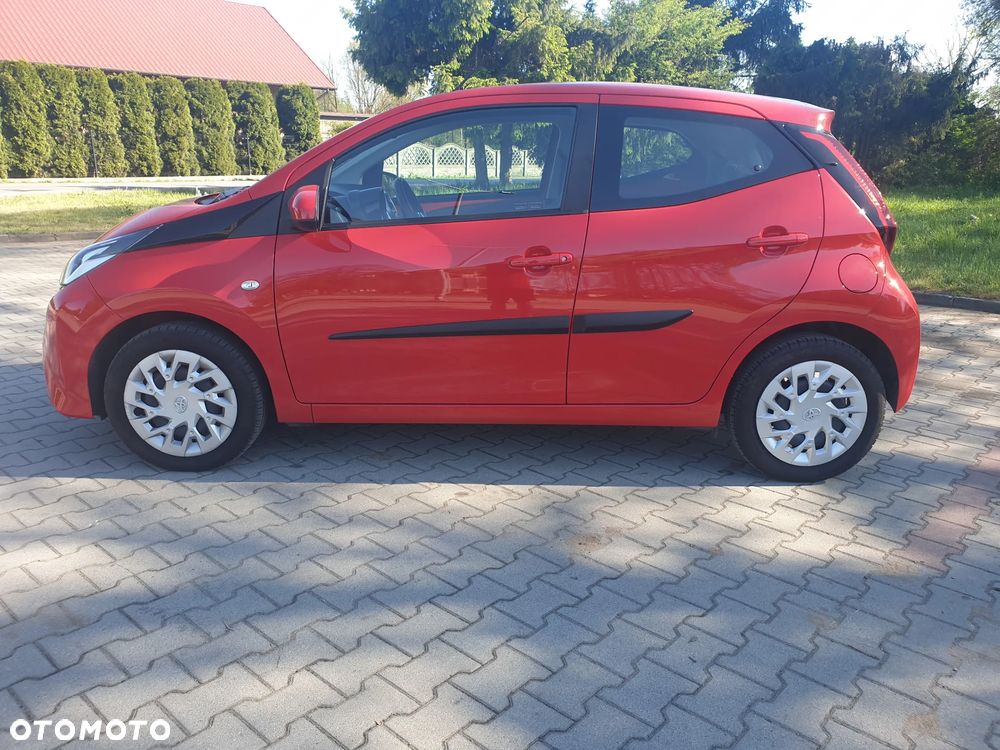 Toyota Aygo x-play - 2