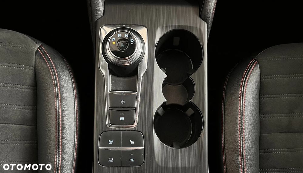 Ford Kuga 2.5P PHEV FWD ST-Line X - 19