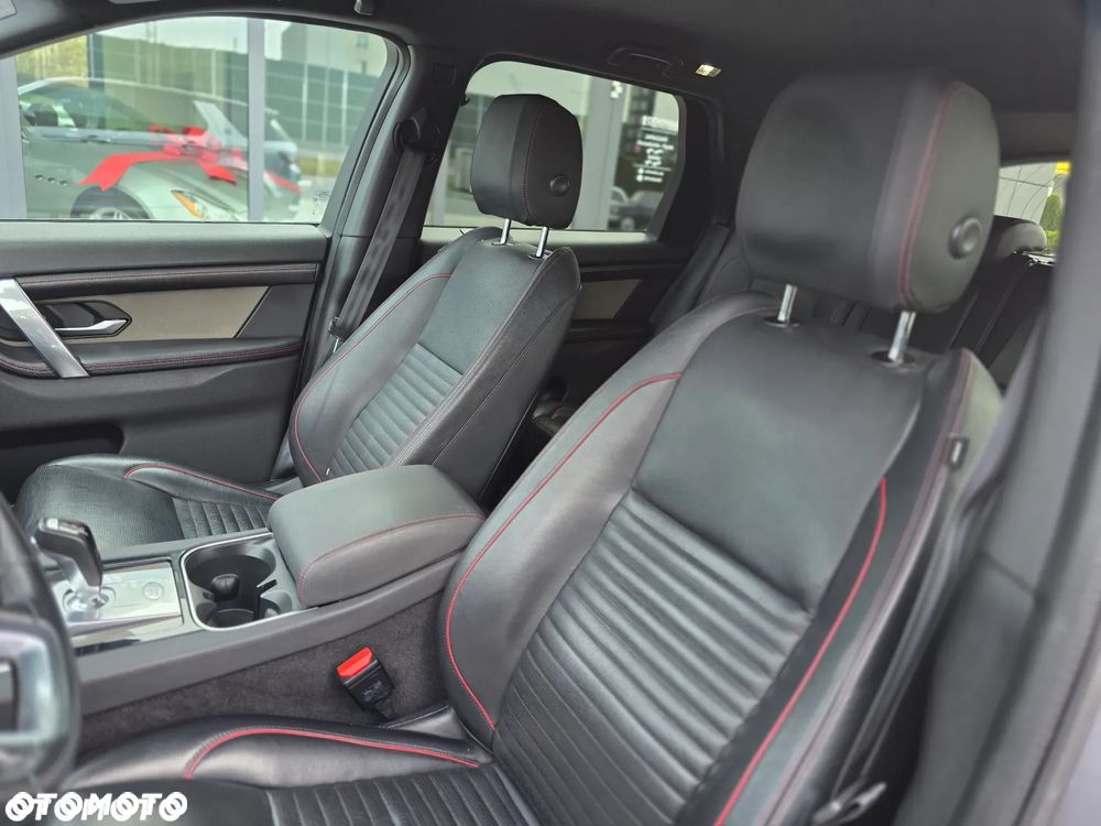 Land Rover Discovery Sport 2.0 P200 mHEV R-Dynamic HSE - 31