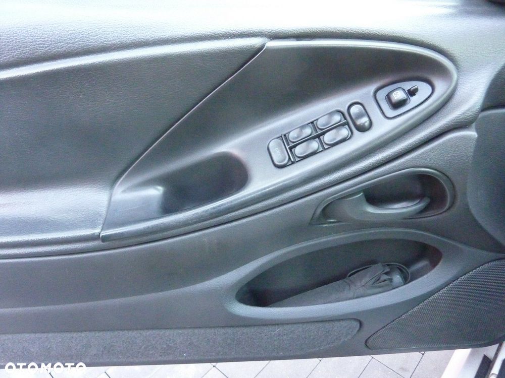 Ford Mustang - 21