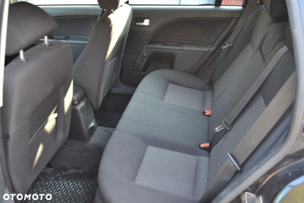 Ford Mondeo - 8