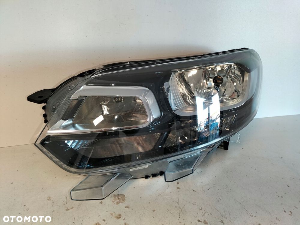 lampa przednia reflektor lewa citroen jumpy iii 16- zafira d 19- - 2