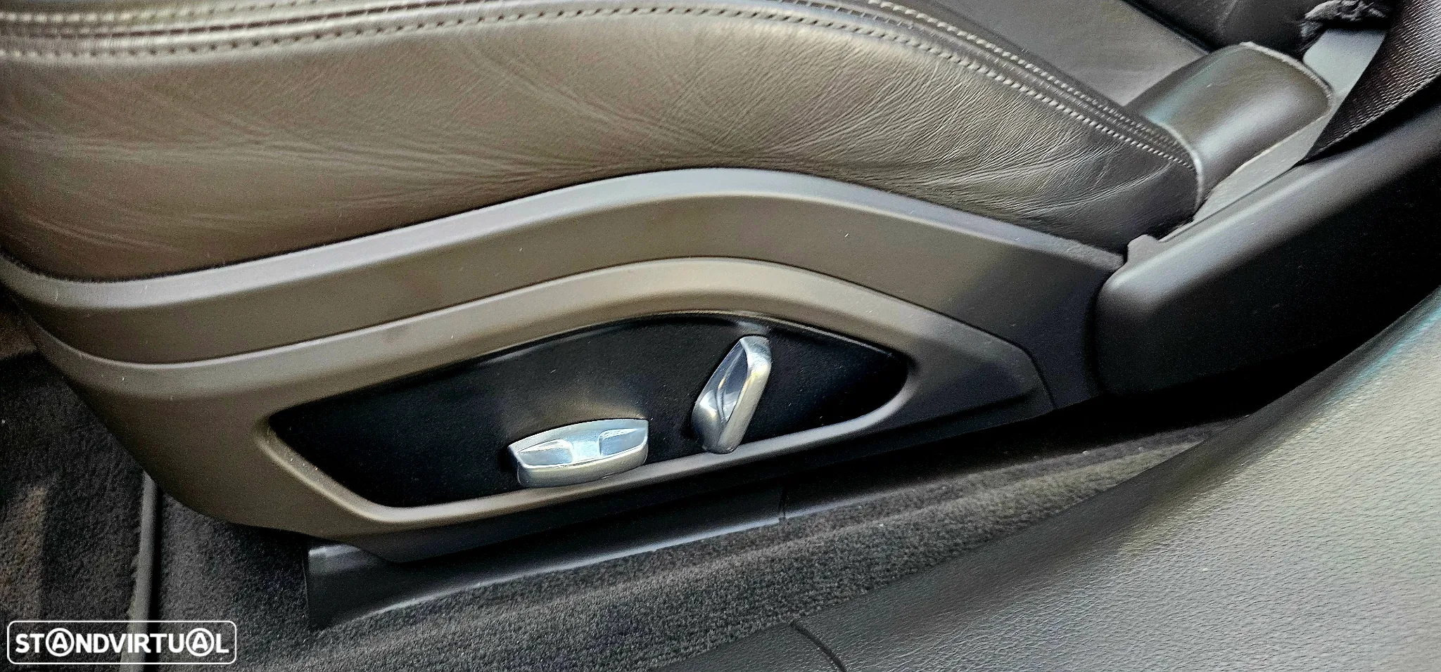 Porsche Panamera Sport Turismo 4 E-Hybrid - 28