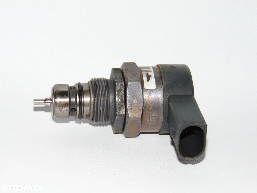 Zawór regulator czujnik ciśnienia paliwa A6110780449 0281002494 Mercedes W169 W245 W203 W211 A B C E Klasa W639 Vito 2.0 2.2 CDI - 10