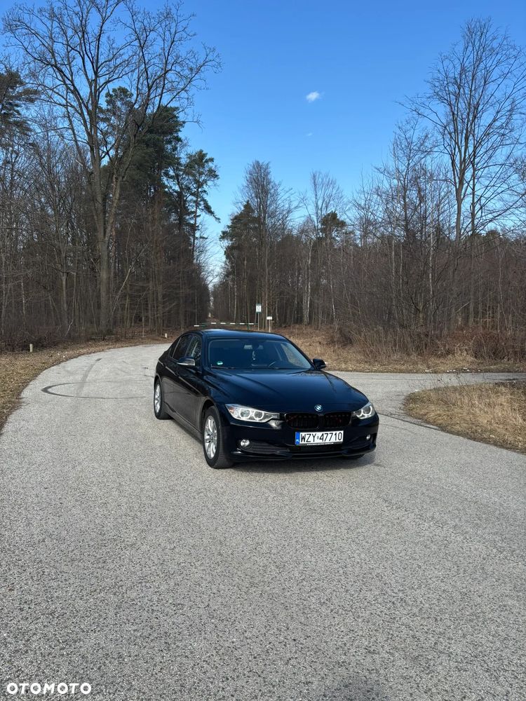 BMW Seria 3 318d - 3