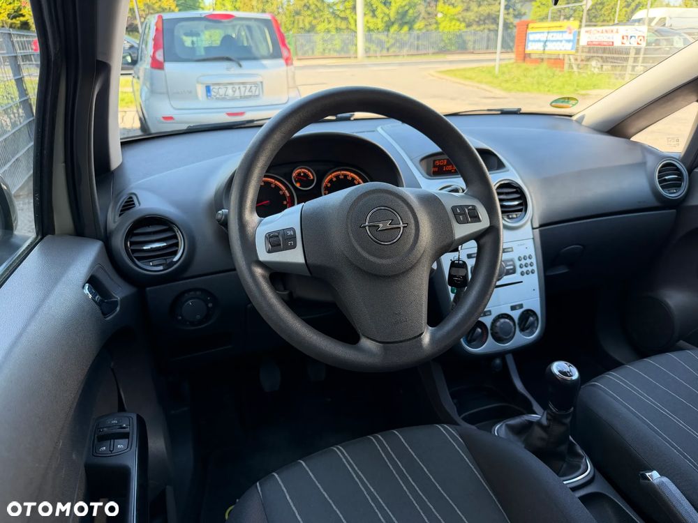 Opel Corsa 1.2 16V Innovation - 16