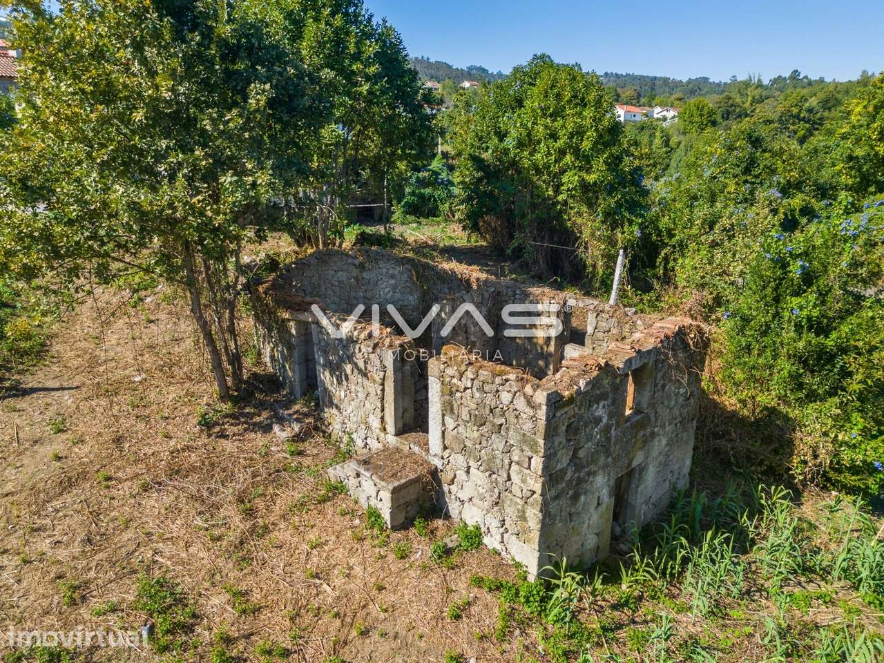 Moradia para Restaurar T0 Venda em Pico,Vila Verde - Grande imagem: 3/22