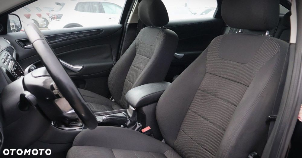 Ford Mondeo 2.0 EcoBoost Titanium - 14