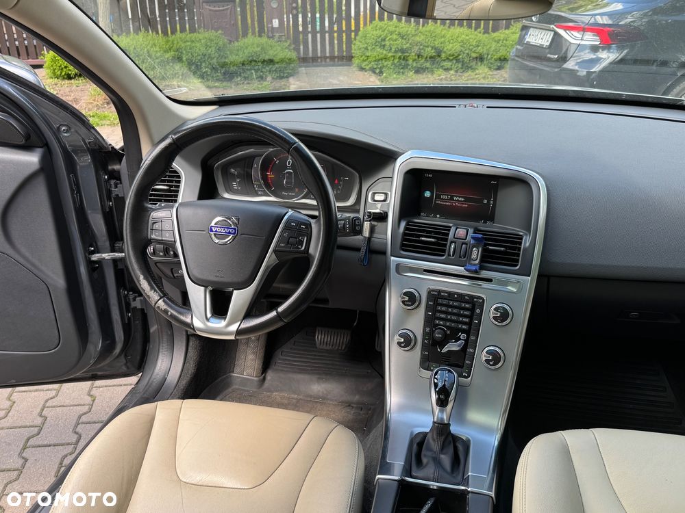 Volvo XC 60 D4 Drive-E Summum - 5