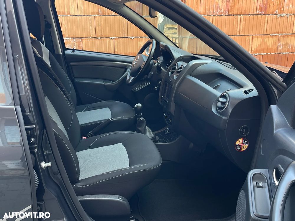 Dacia Duster dCi 110 FAP 4x4 Laureate - 29