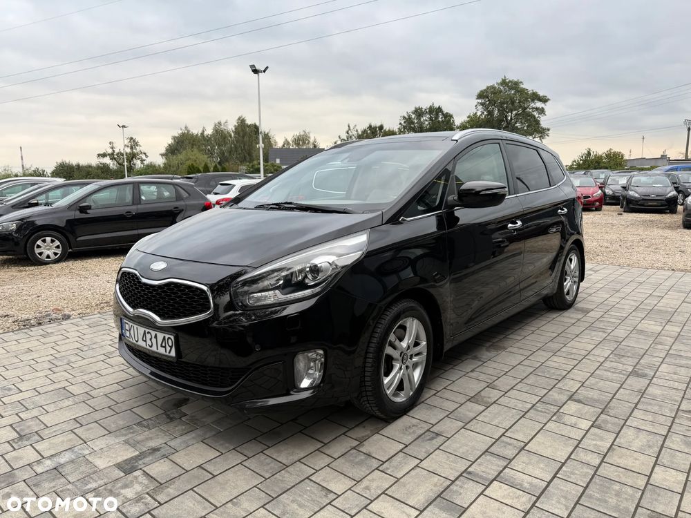 Kia Carens 1.6 GDI M - 12