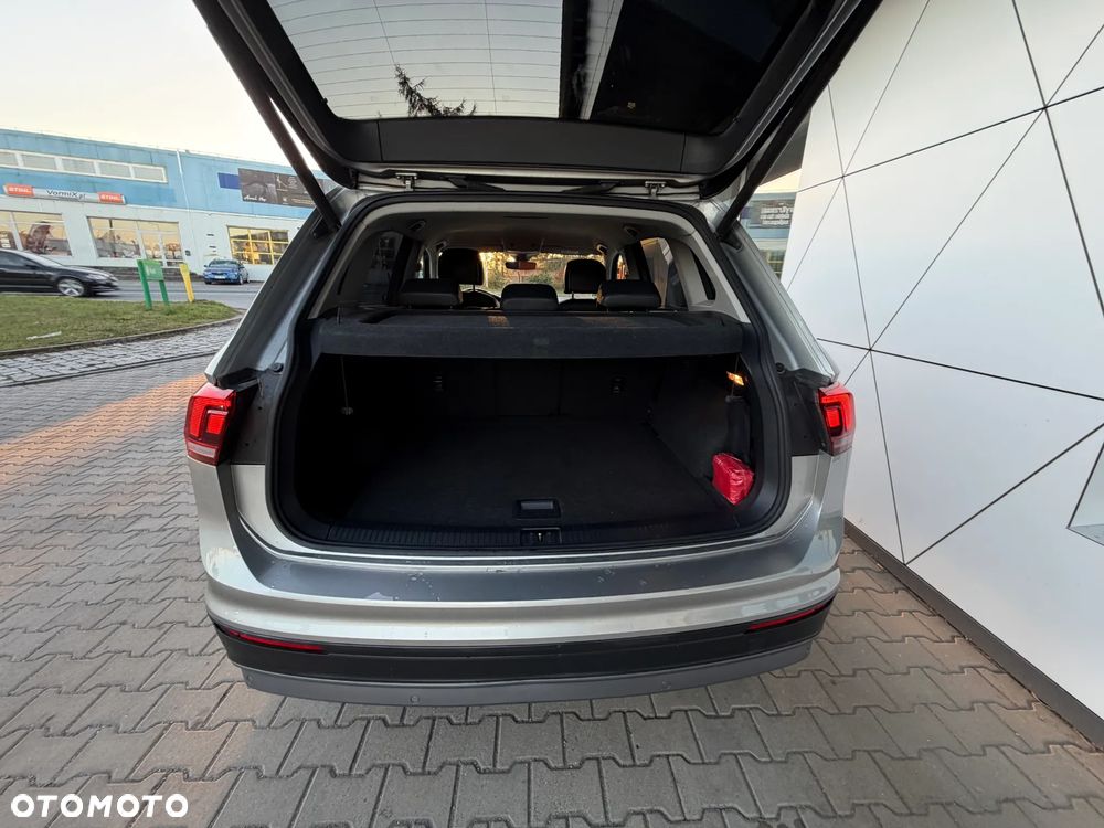 Volkswagen Tiguan 2.0 TDI SCR 4MOTION BlueMotion Technology DSG Lounge Sport & Style - 21