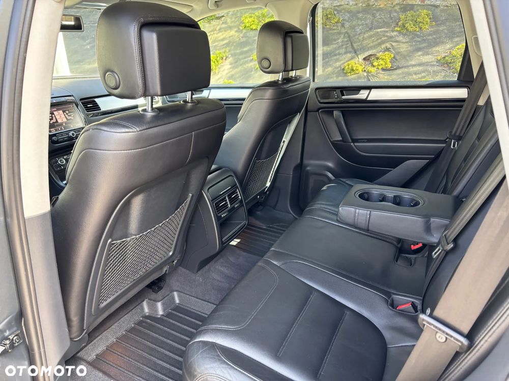 Volkswagen Touareg 3.0 V6 TDI BMT - 19