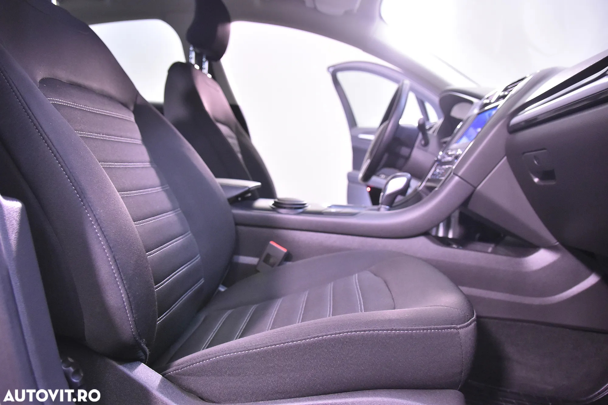 Ford Mondeo - 11