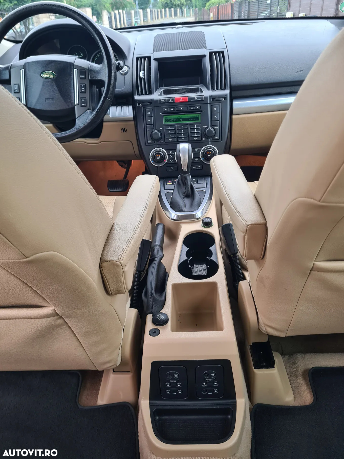 Land Rover Freelander - 18