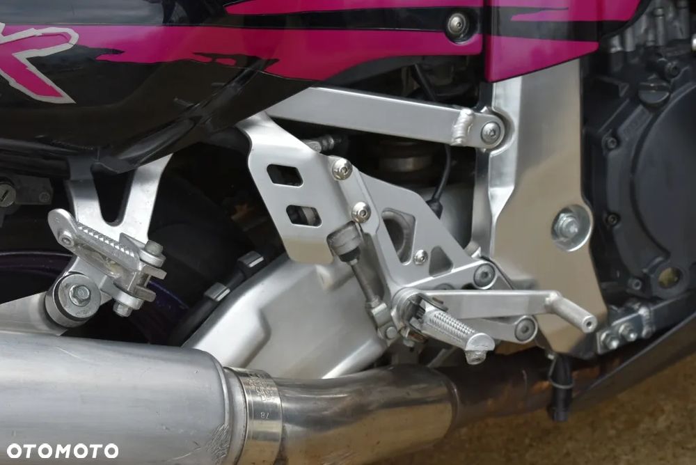 Suzuki GSX-R - 34