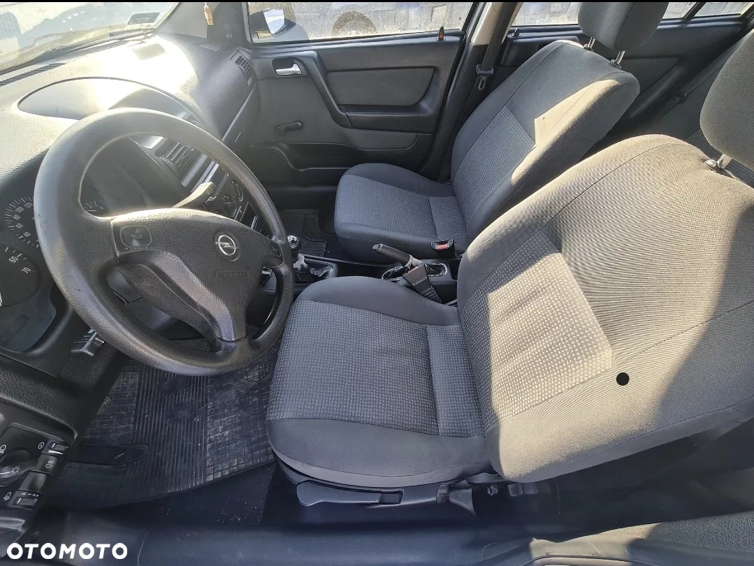 Opel Astra II 1.6 GL / Start - 6