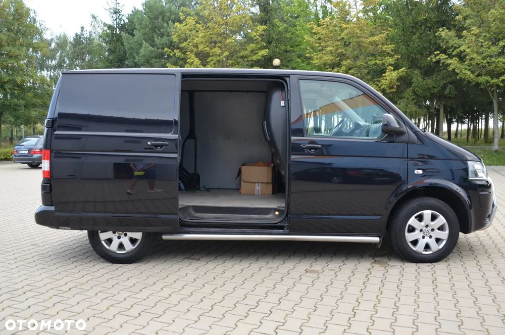 Volkswagen Transporter T5 - 23