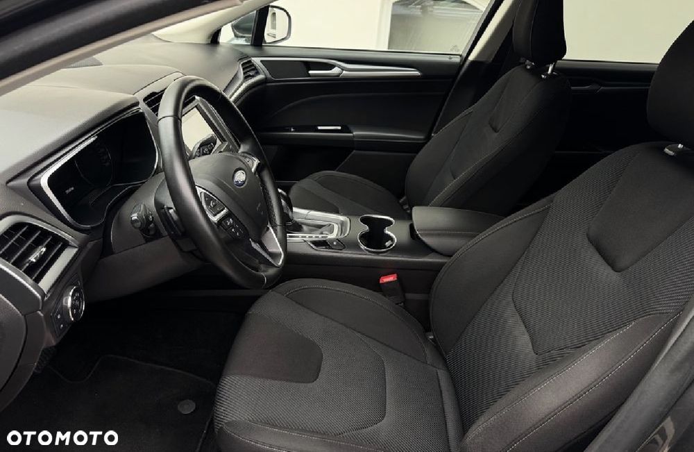 Ford Mondeo 2.0 EcoBlue Titanium - 28