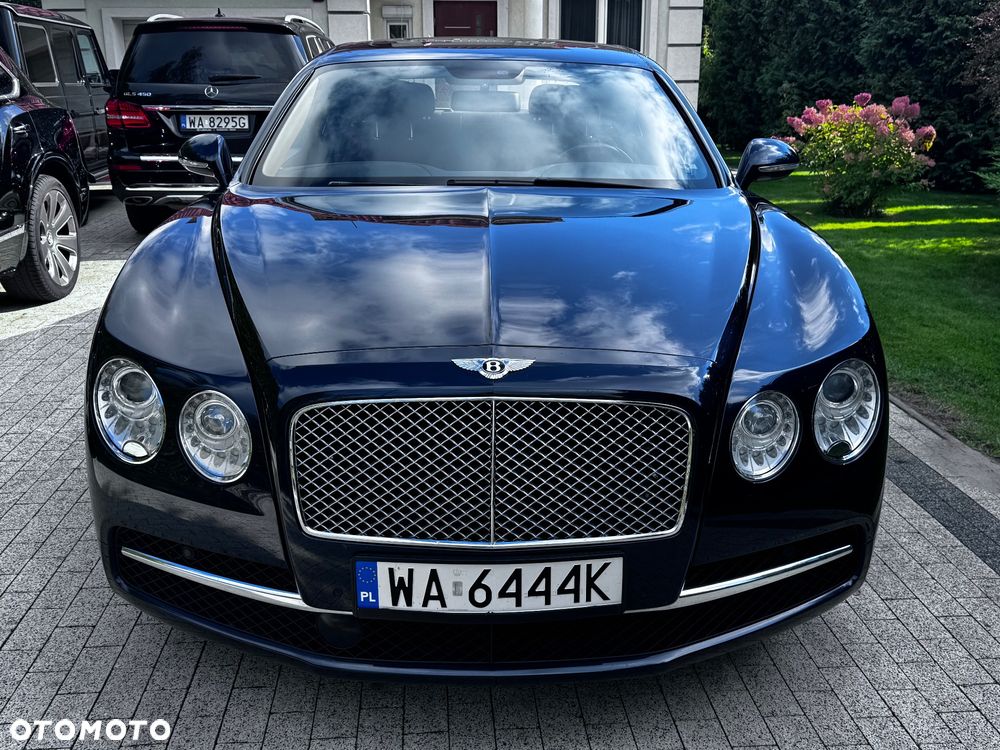 Bentley Flying Spur W12 - 3