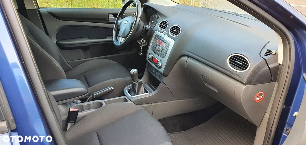 Ford Focus 1.6 Ti-VCT FX Gold / Gold X - 17