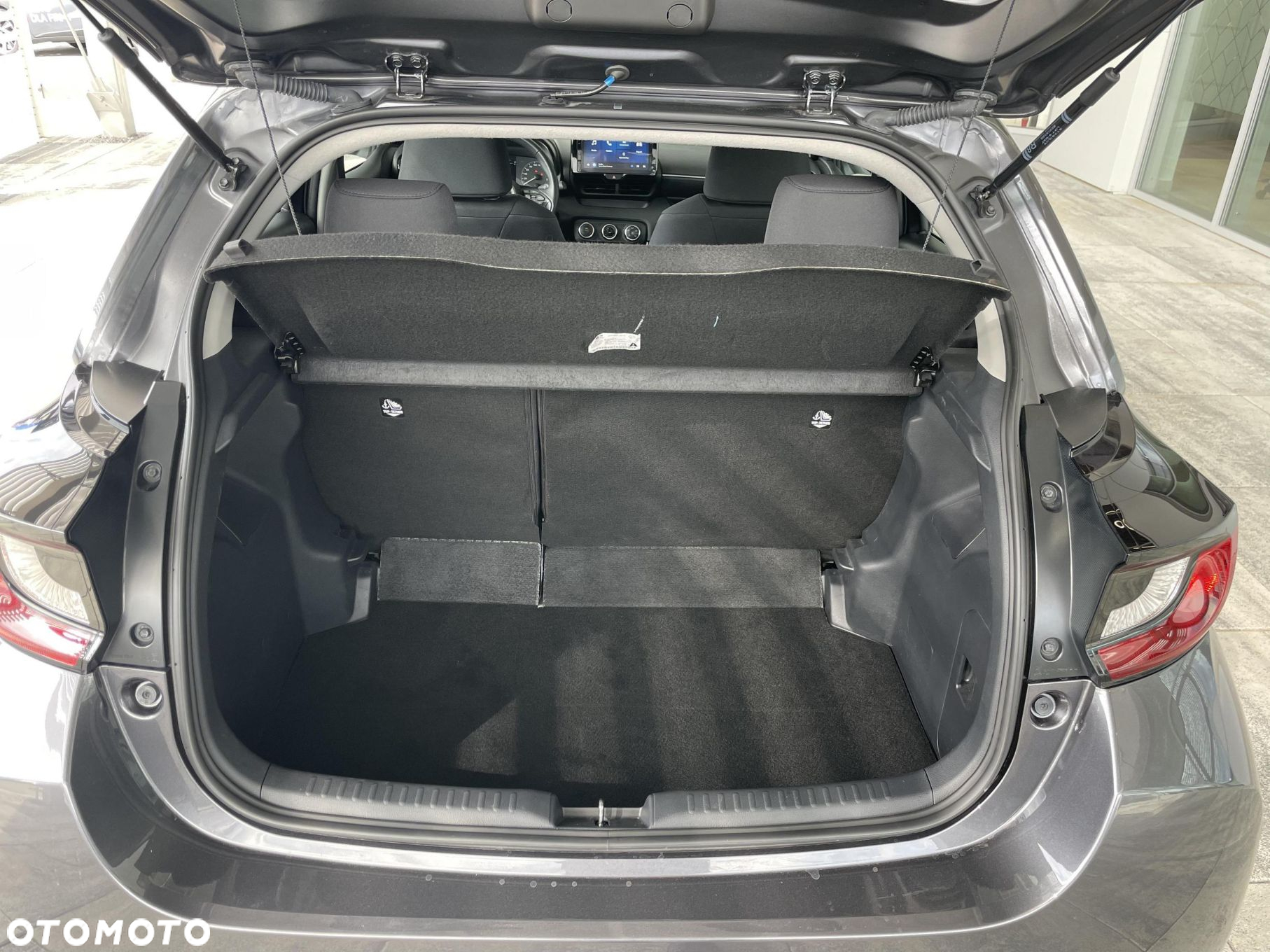 Toyota Yaris 1.5 Comfort - 13