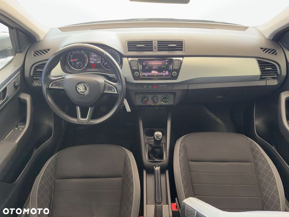 Skoda Fabia - 22