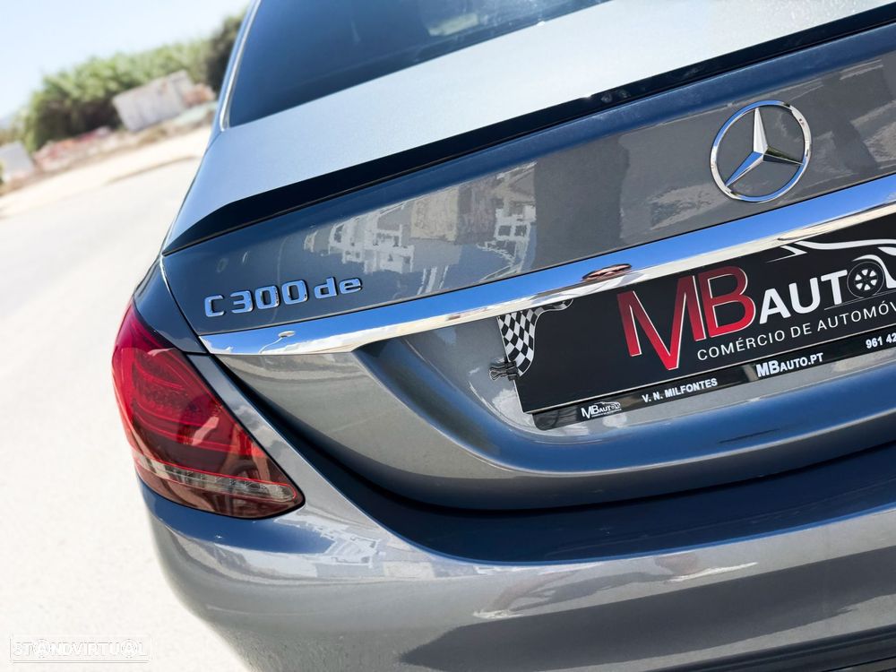 Mercedes-Benz C 300 de AMG Line - 12