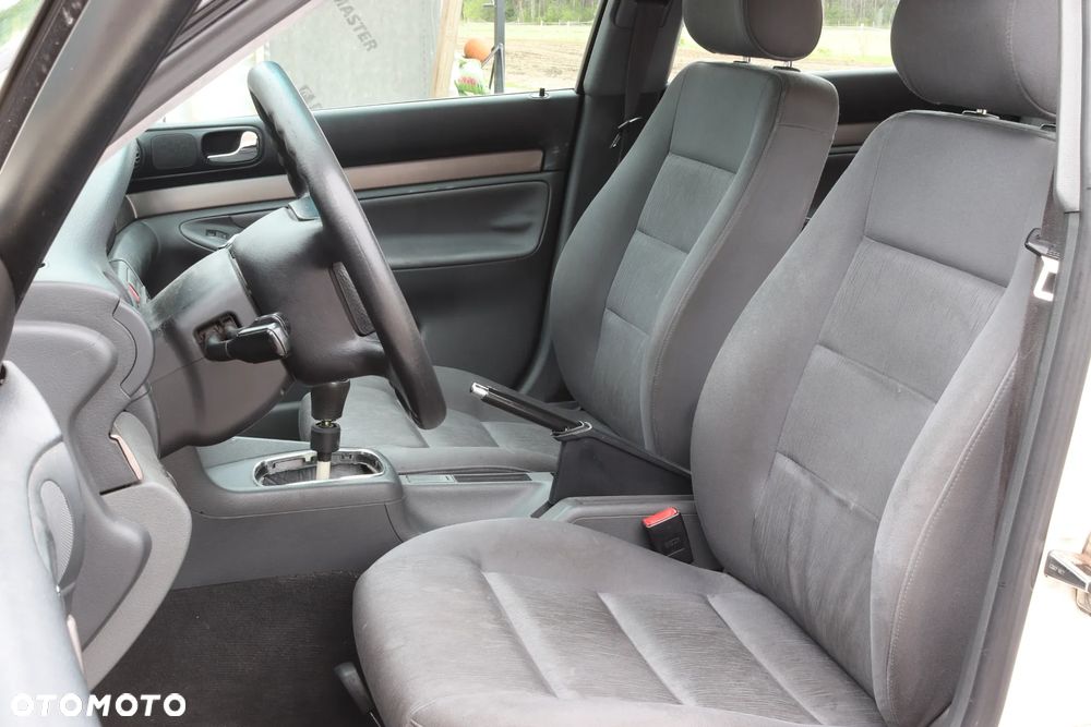 Audi A4 Avant - 9