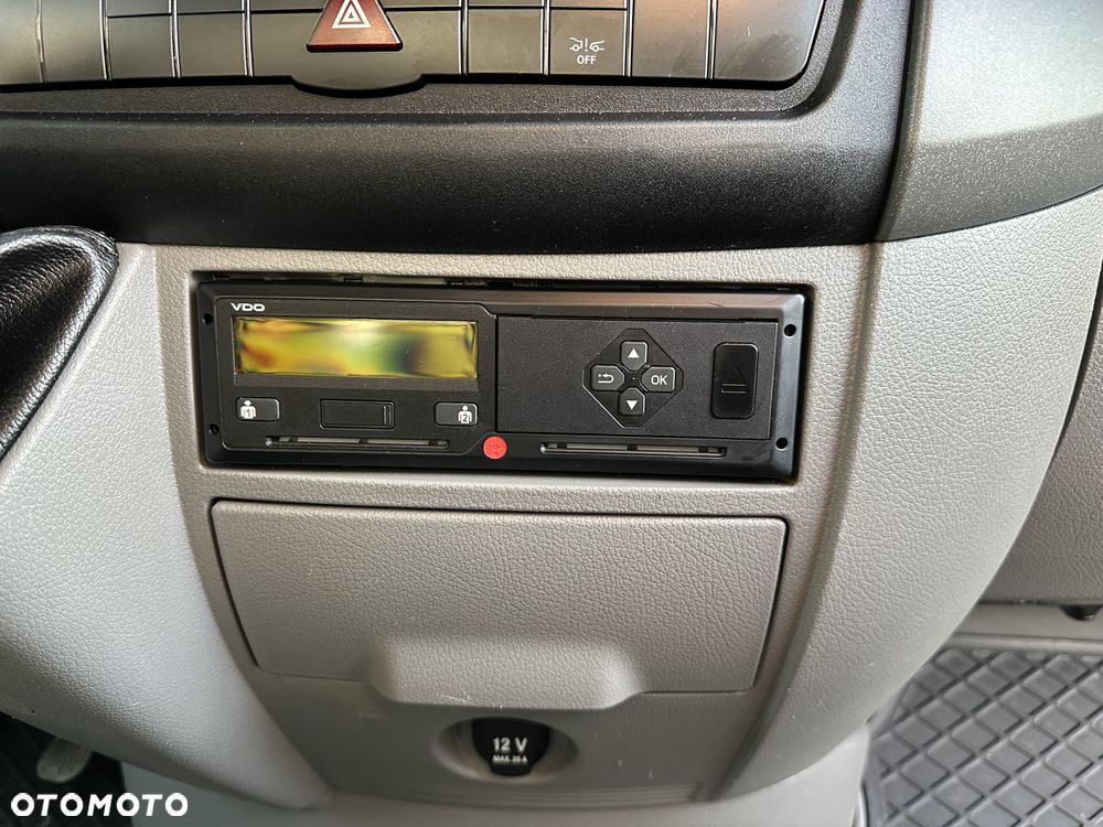 Mercedes-Benz Sprinter - 23