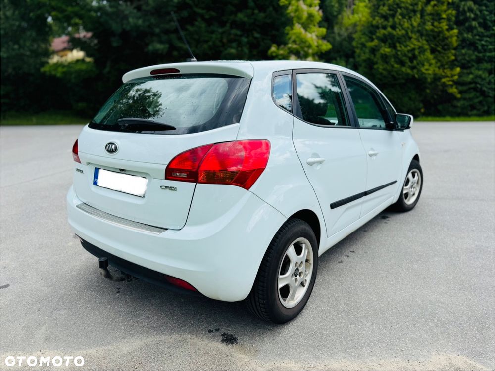 Kia Venga 1.4 CRDi 90 Dream-Team Edition - 8