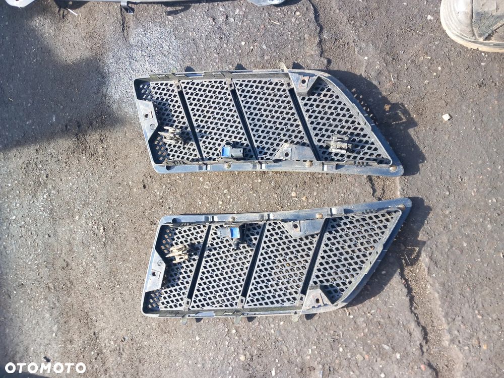 Wygłuszenie kratki maski W164 - 1