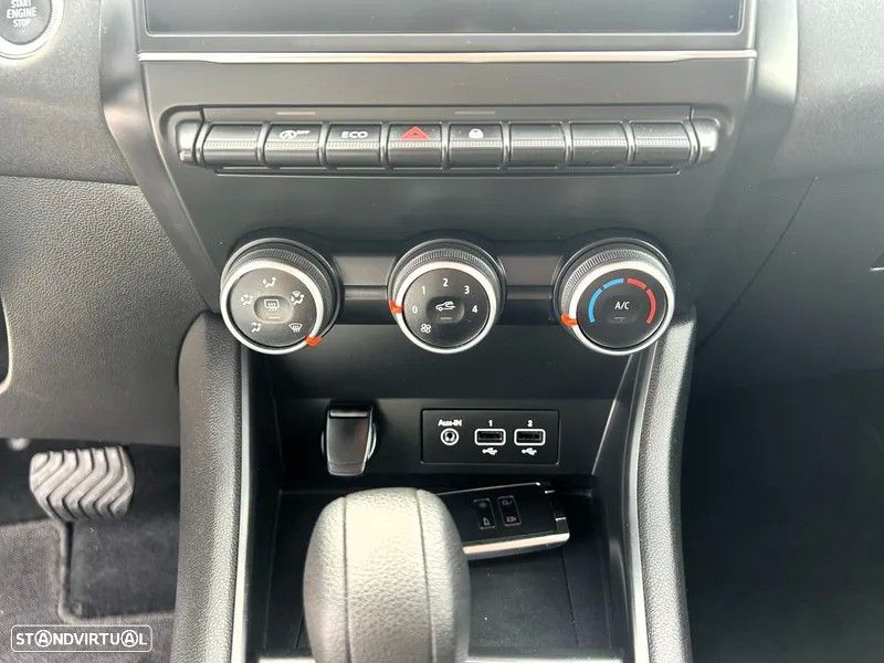 Renault Captur BLUE dCi 115 EDC BUSINESS EDITION - 20