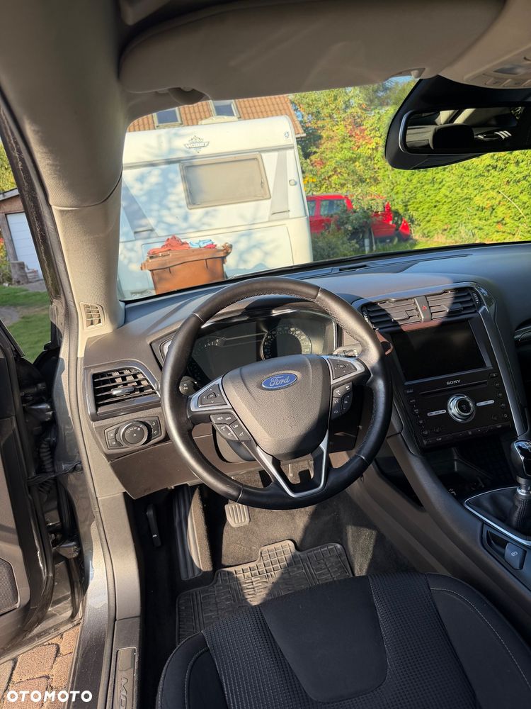 Ford Mondeo - 14