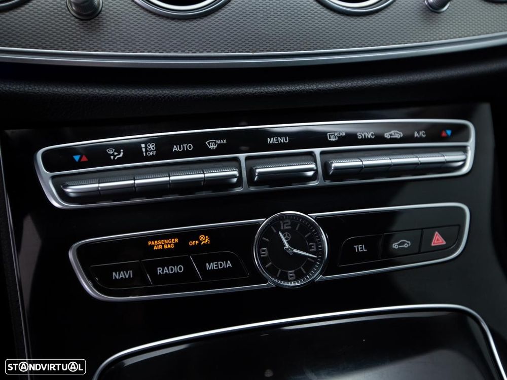Mercedes-Benz E 220 - 19
