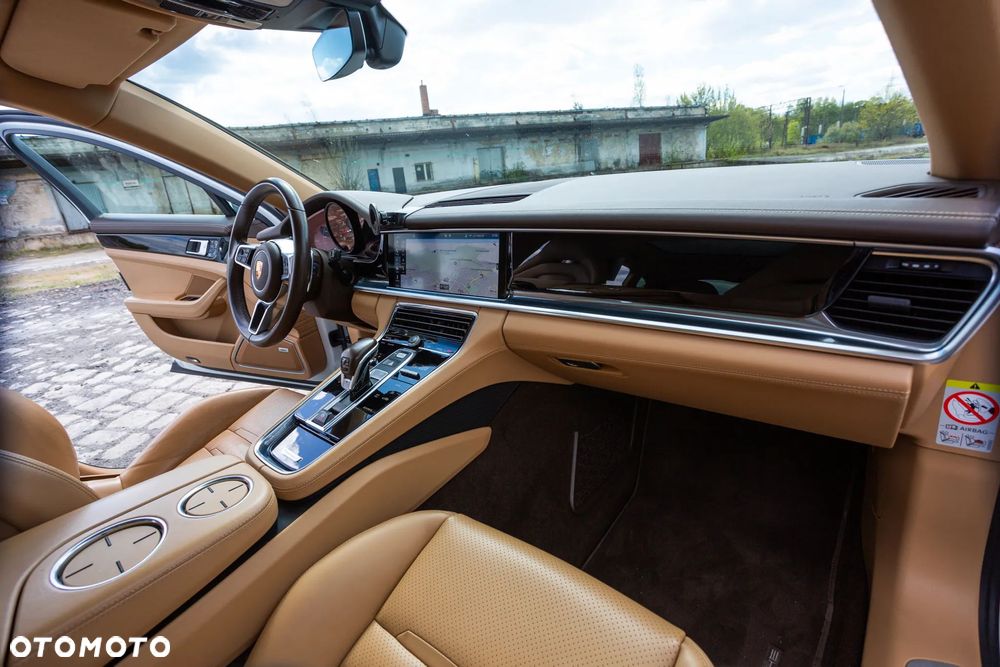 Porsche Panamera 4 Executive - 23