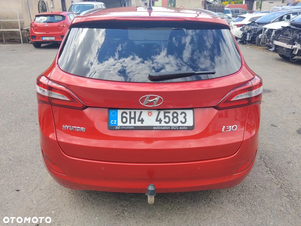 Hyundai i30 - 16