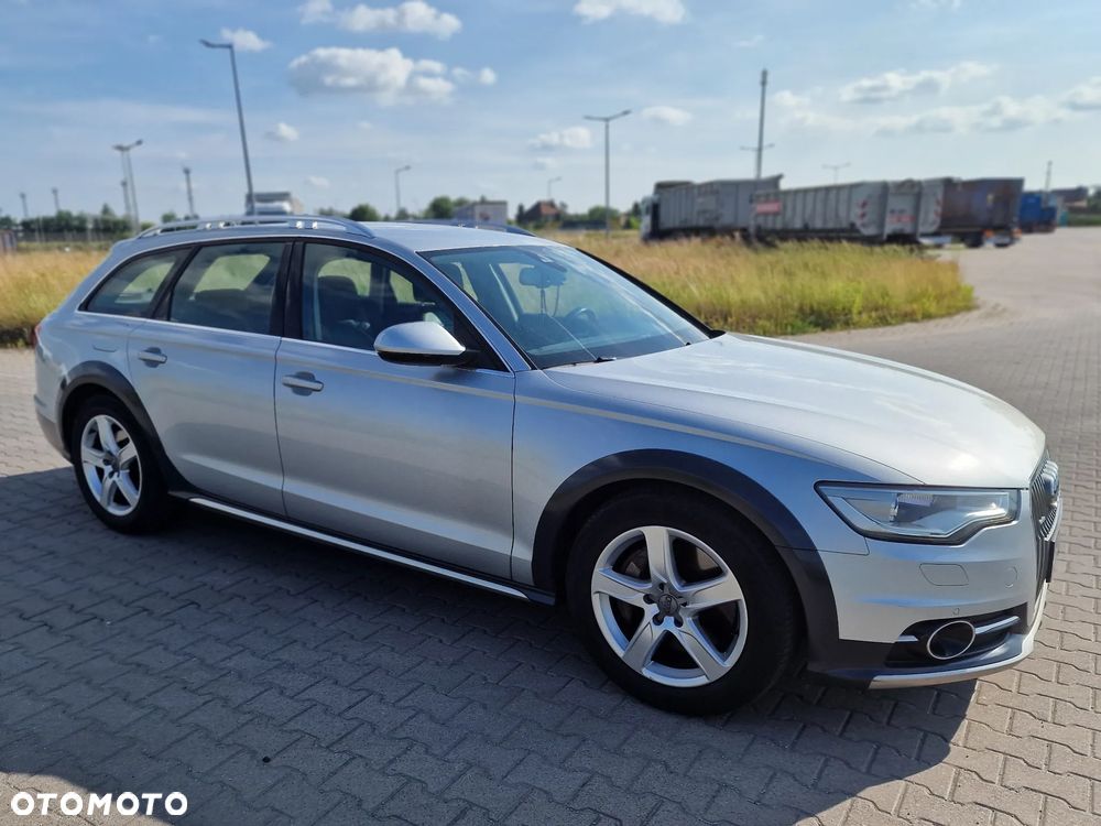 Audi A6 Allroad - 12