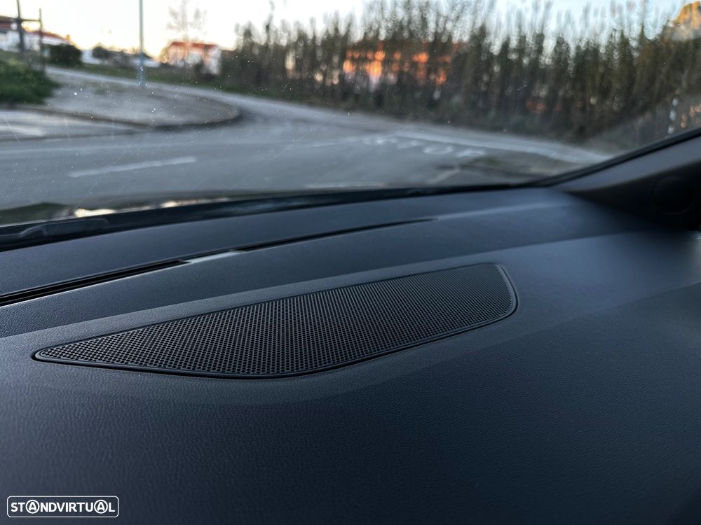 SEAT Leon 2.0 TDI DPF S&S DSG FR - 20