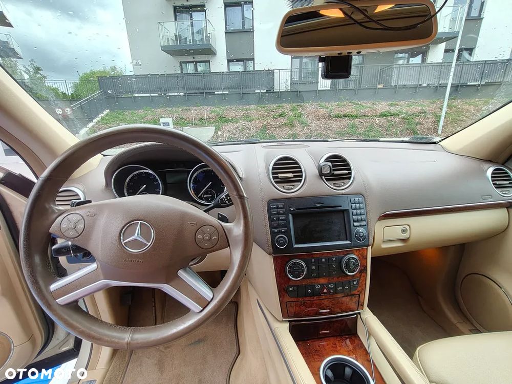 Mercedes-Benz GL 450 4Matic 7G-TRONIC - 14