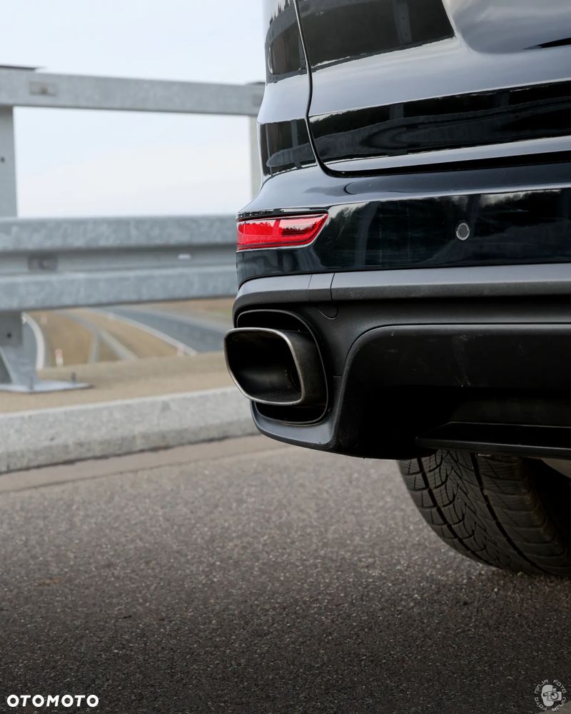 Porsche Cayenne - 13