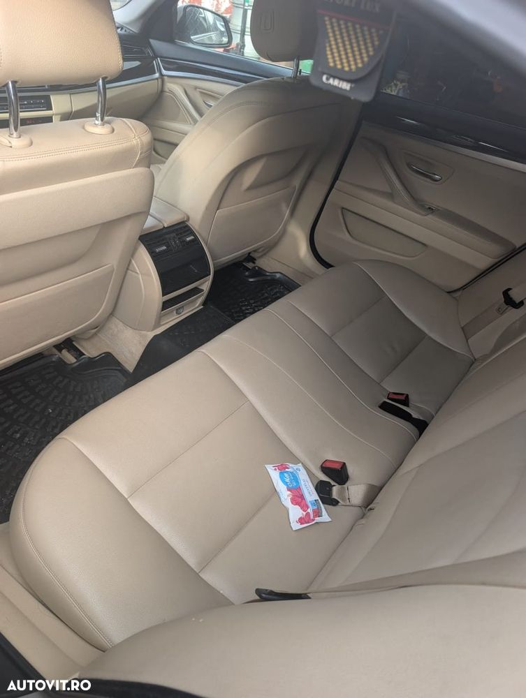 BMW Seria 5 520d - 5