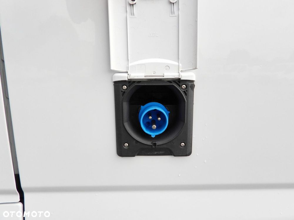 Iveco DAILY 35S14 FURGON CHŁODNIA -10*C ZASILANIE 230V TEMPOMAT AUTOMAT HI-MATIC KLIMATYZACJA  140KM - 27