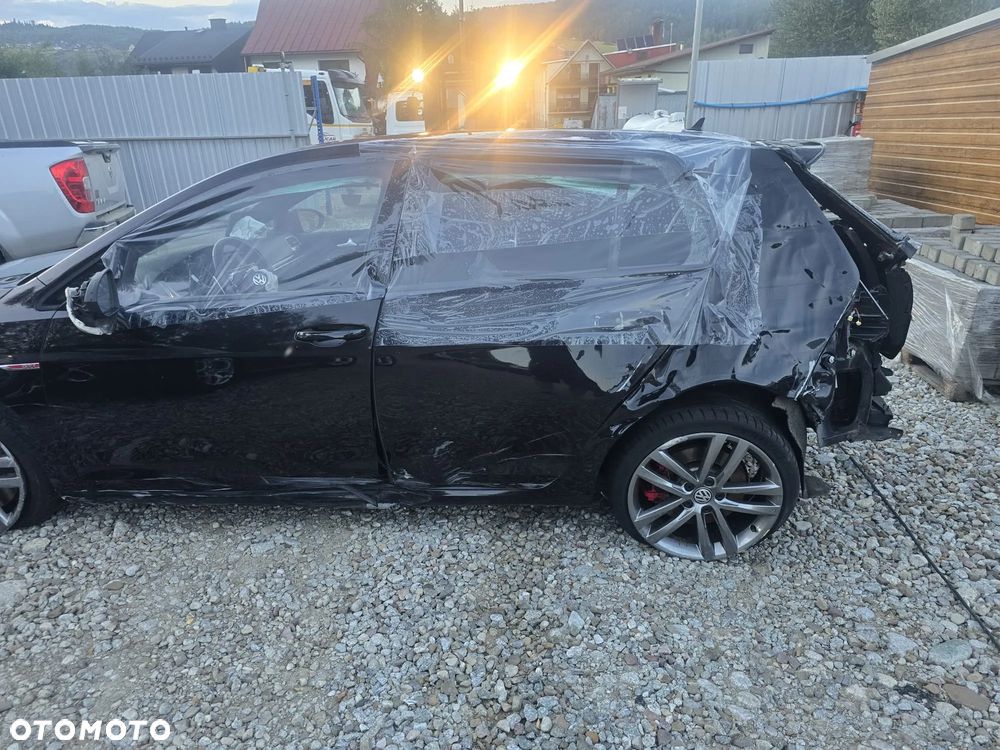 Volkswagen Golf GTI (BlueMotion Technology) DSG - 11