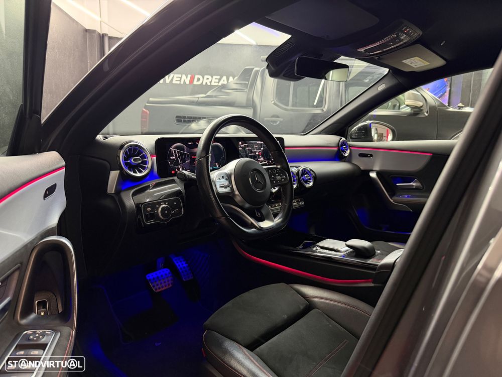 Mercedes-Benz A 250 Limousine e 8G-DCT AMG Line - 11