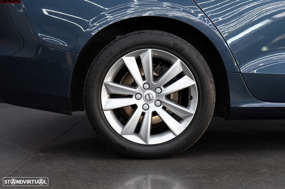 Volvo V60 2.0 D3 Momentum - 13