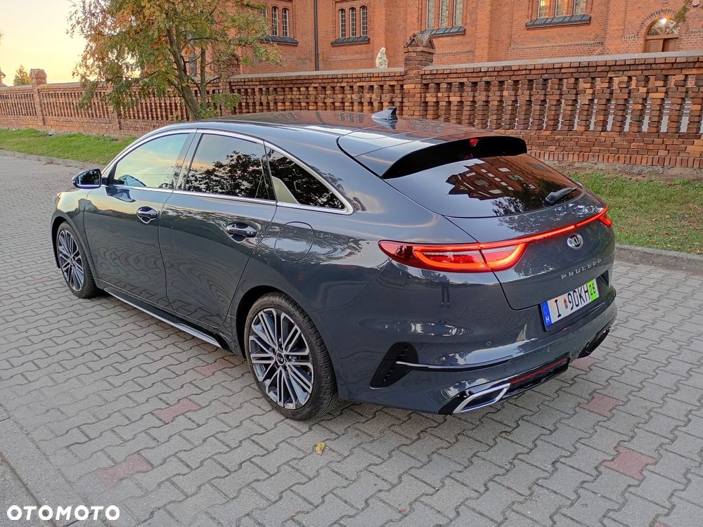 Kia ProCeed - 8
