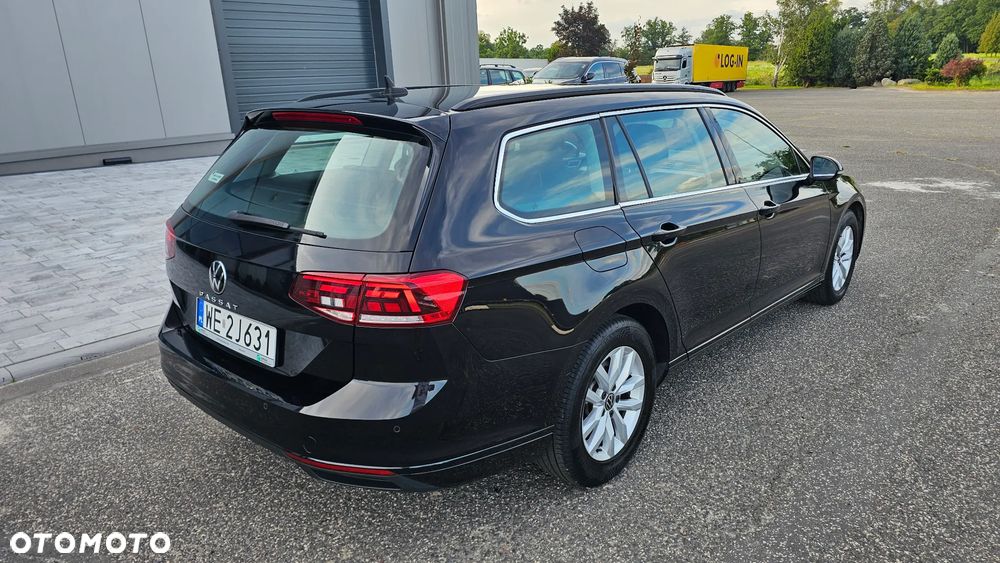 Volkswagen Passat Variant 2.0 TDI EVO Business DSG - 3