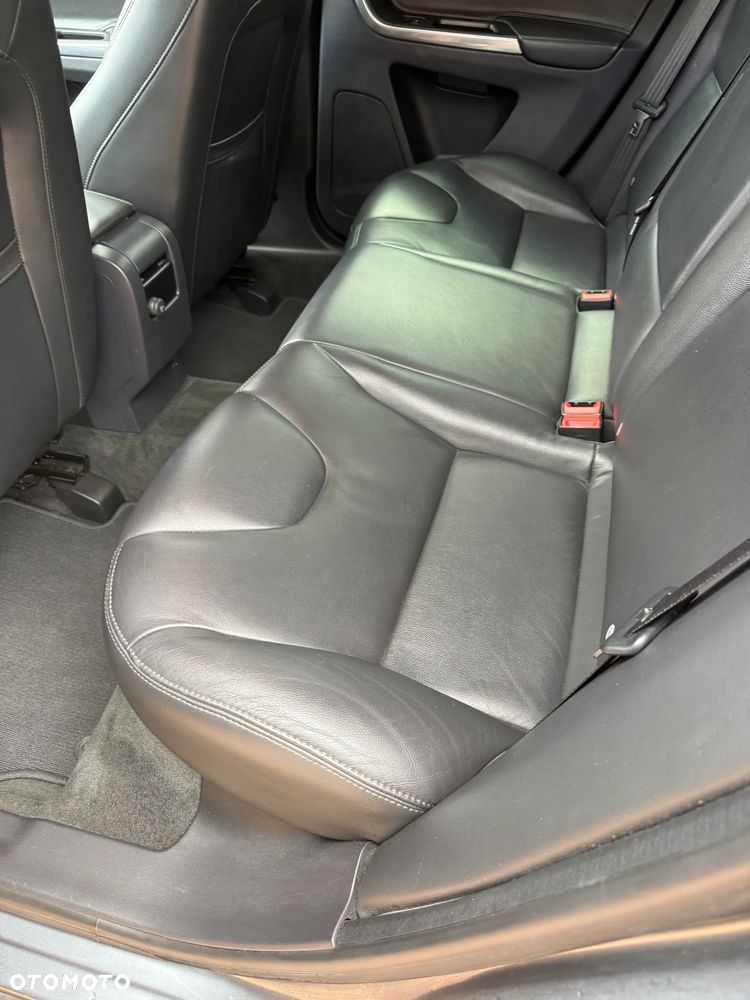 Volvo XC 60 D3 Drive-E Summum - 7