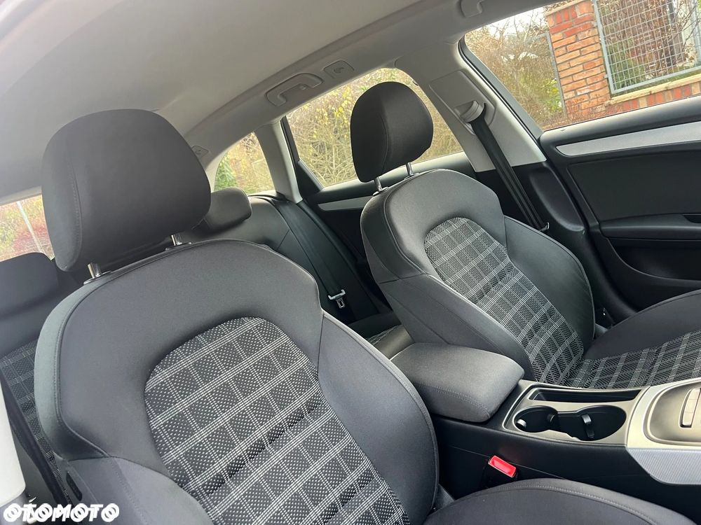 Audi A4 Avant 2.0 TDI - 26